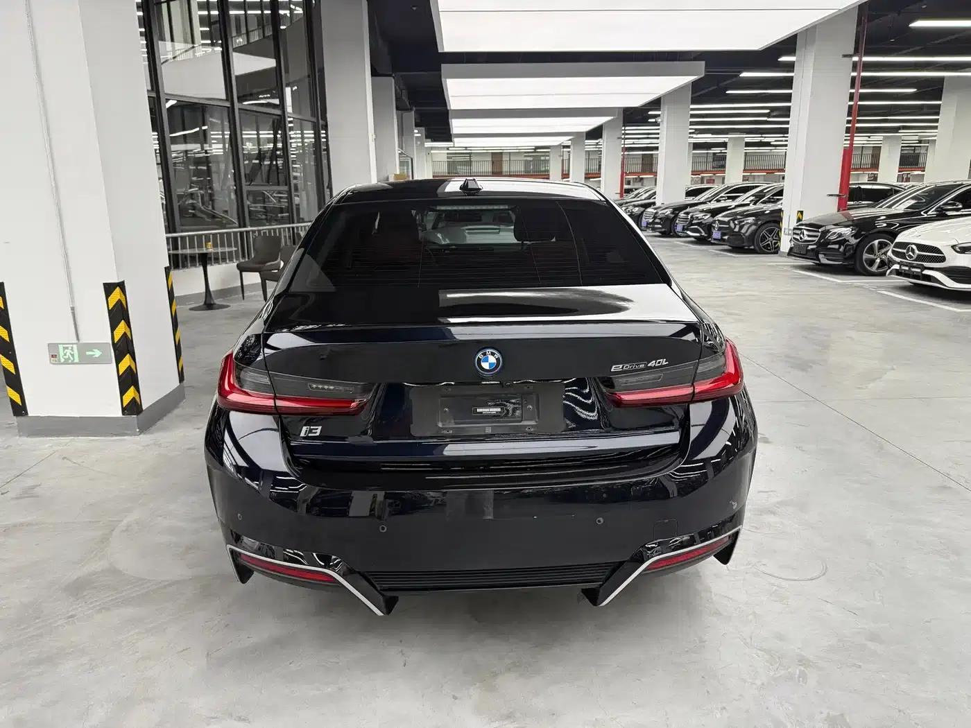 BMW i3 2023 eDrive 40 L Shadow Sport Package — миниатюра 9
