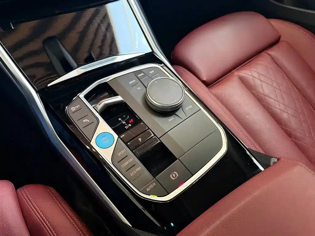 BMW i3 2024 eDrive 35L — миниатюра 11