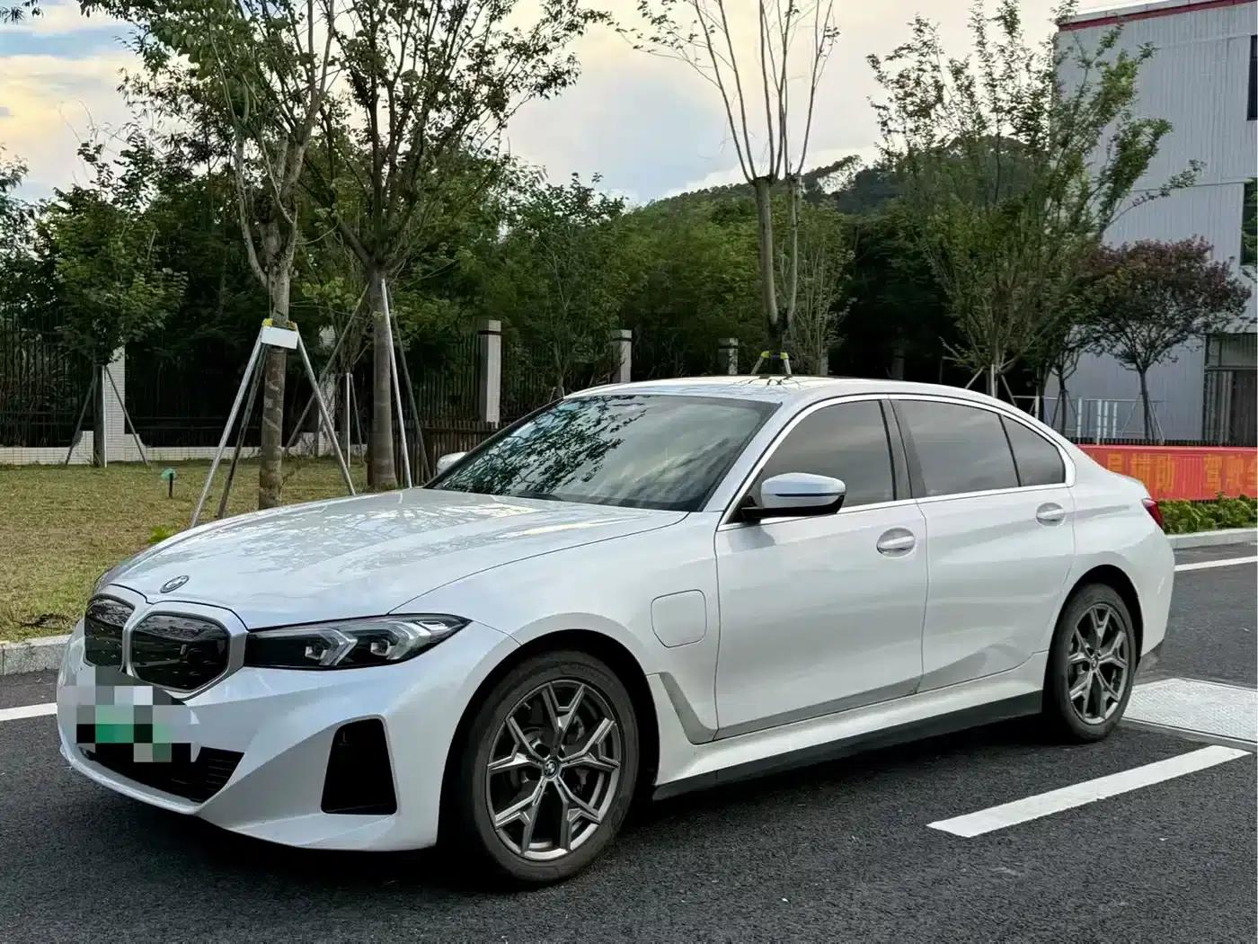 BMW i3 2024 eDrive 35L — миниатюра 1