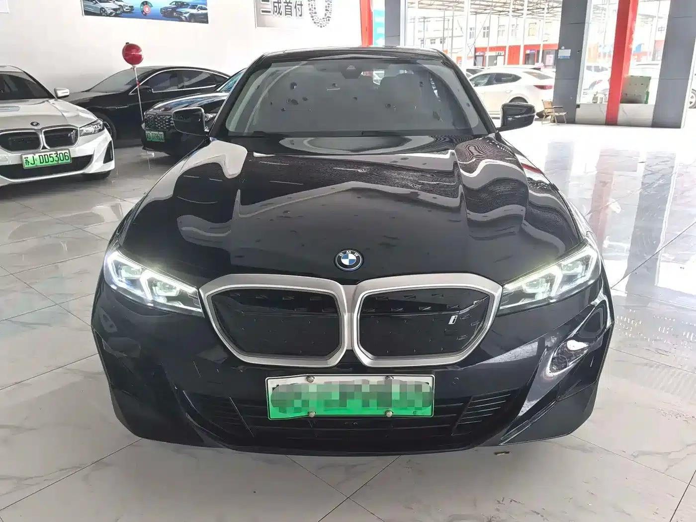 BMW i3 2025 eDrive 35 L — миниатюра 2