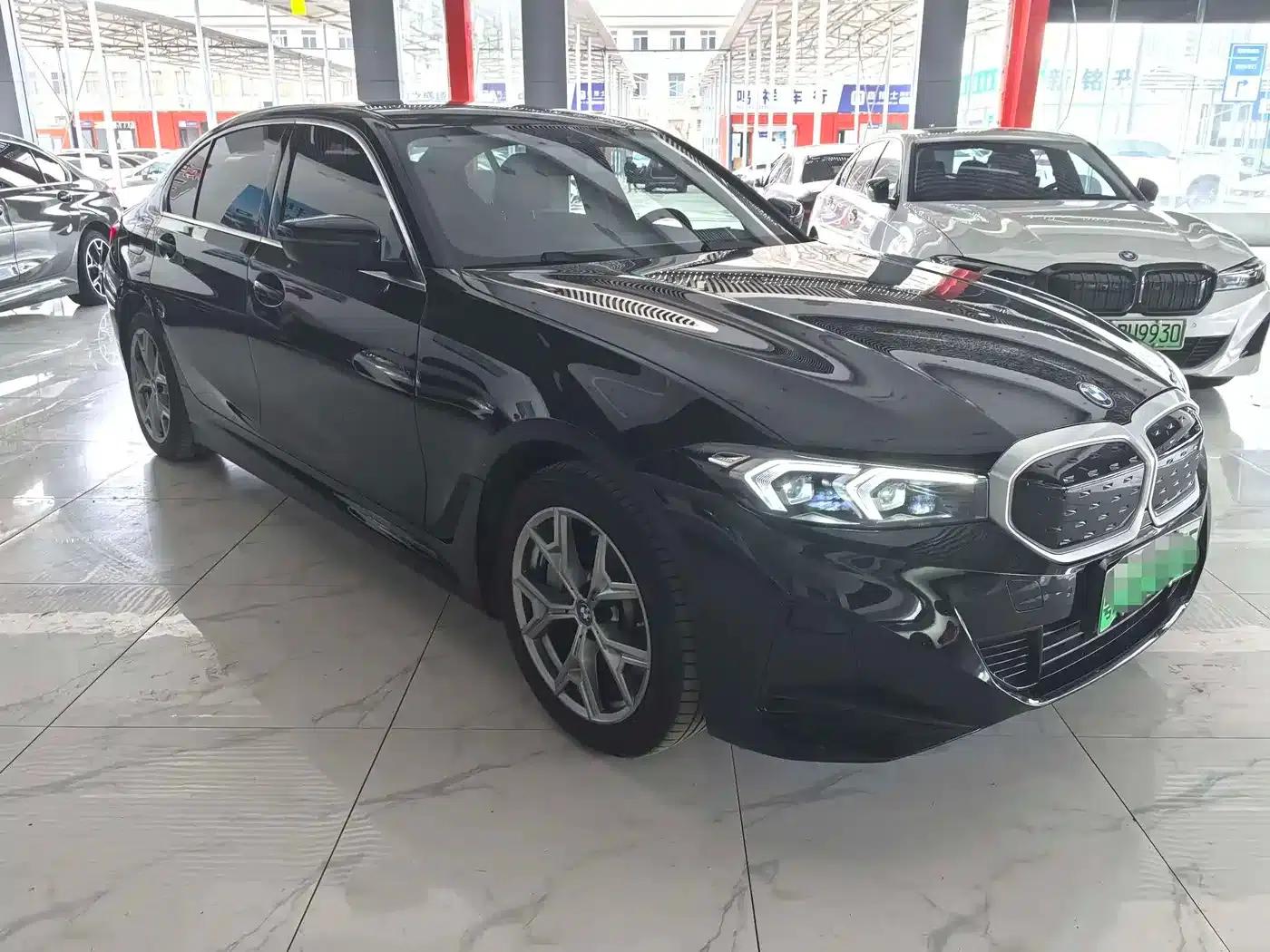 BMW i3 2025 eDrive 35 L — миниатюра 3