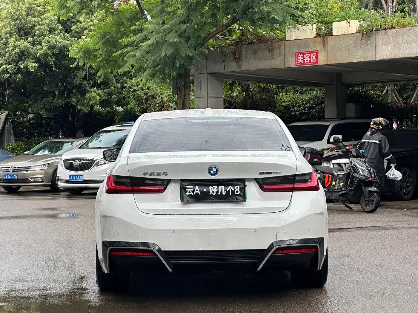 BMW i3 2024 eDrive 35L — миниатюра 8
