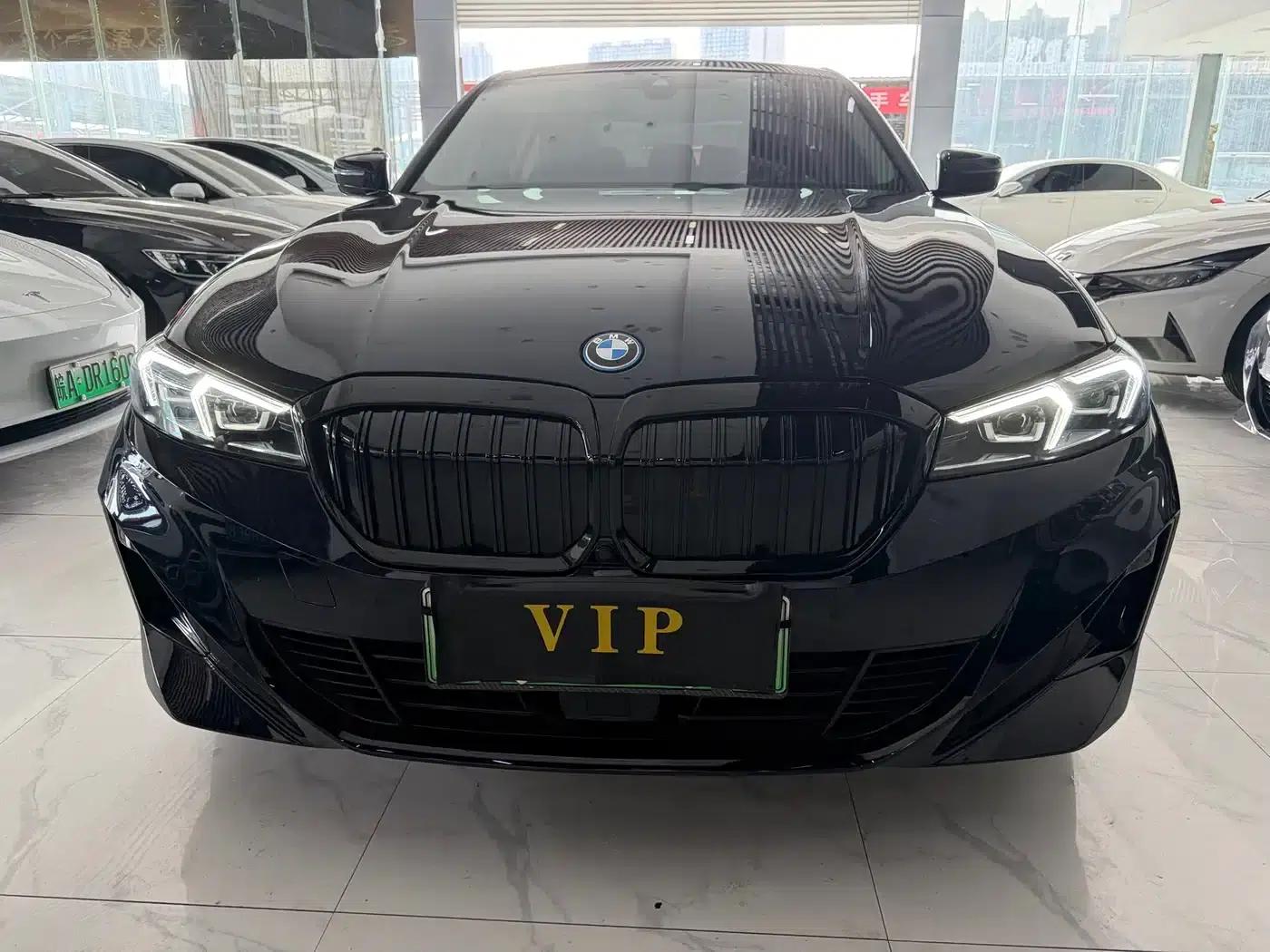 BMW i3 2025 eDrive 35 L — миниатюра 2