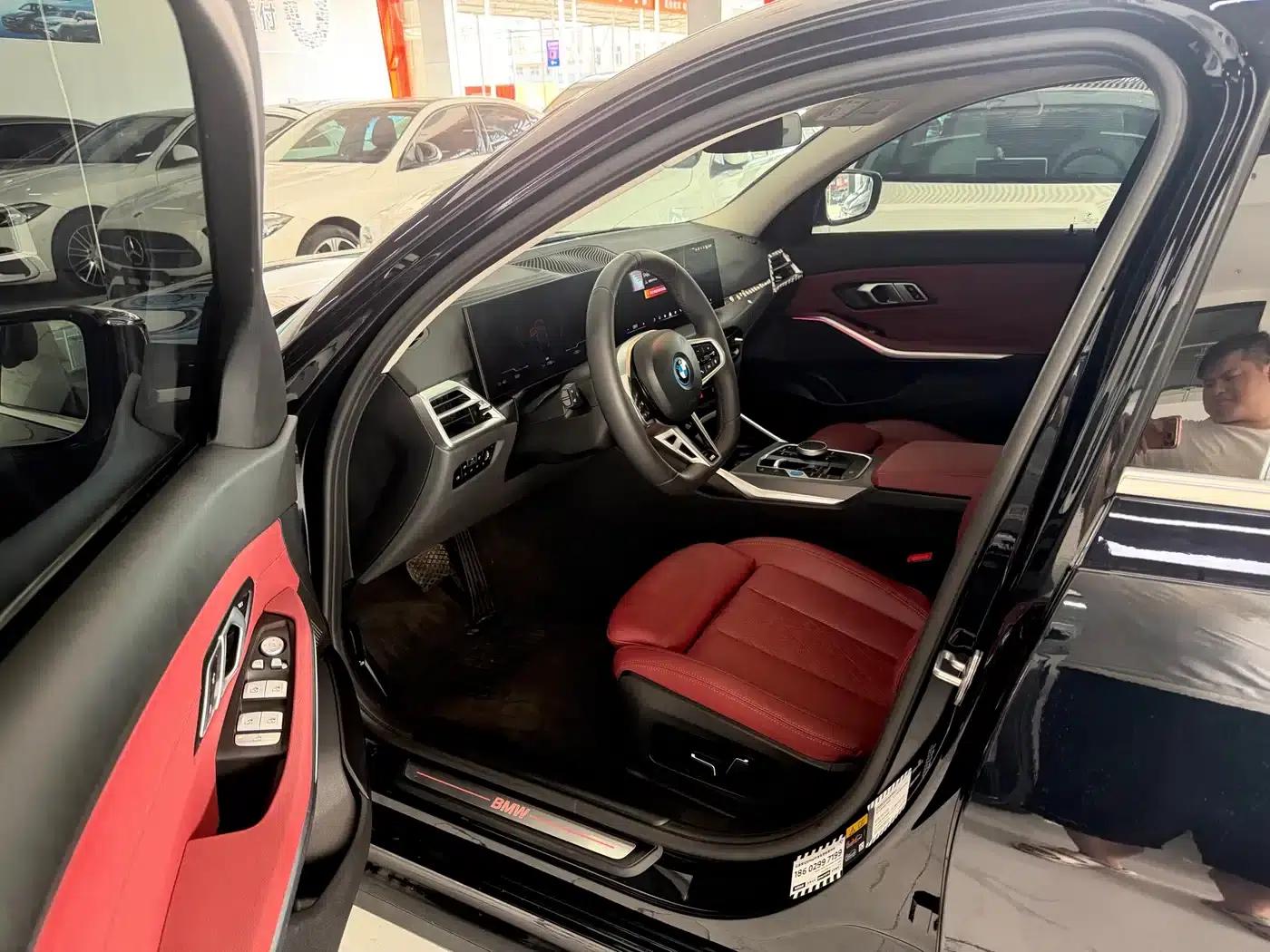 BMW i3 2025 eDrive 35 L — миниатюра 4