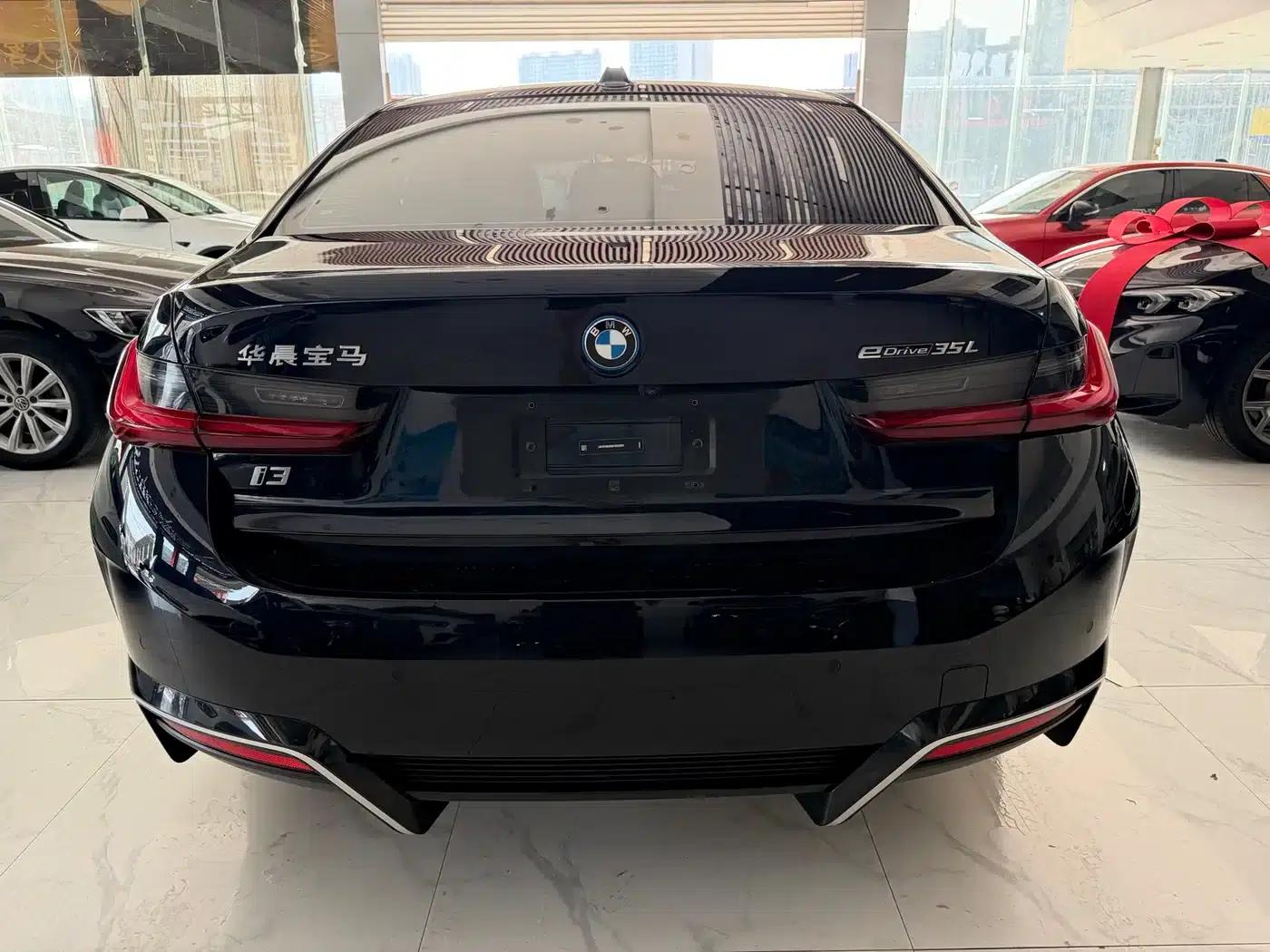BMW i3 2024 eDrive 35L — миниатюра 8
