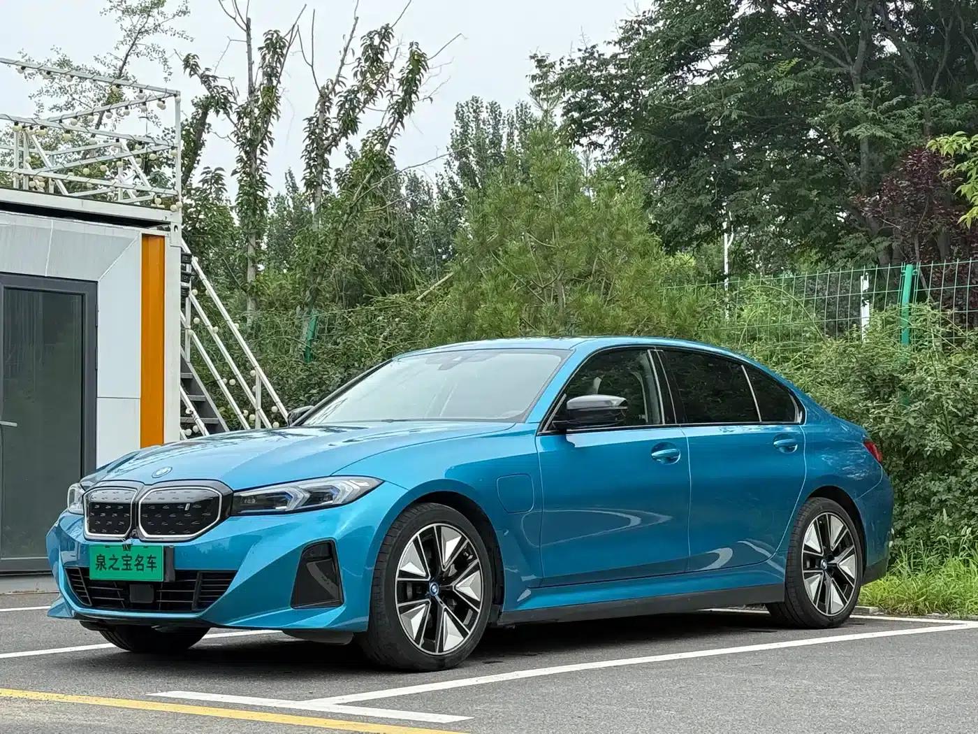 BMW i3 2023 eDrive 40 L Shadow Sport Package — миниатюра 1
