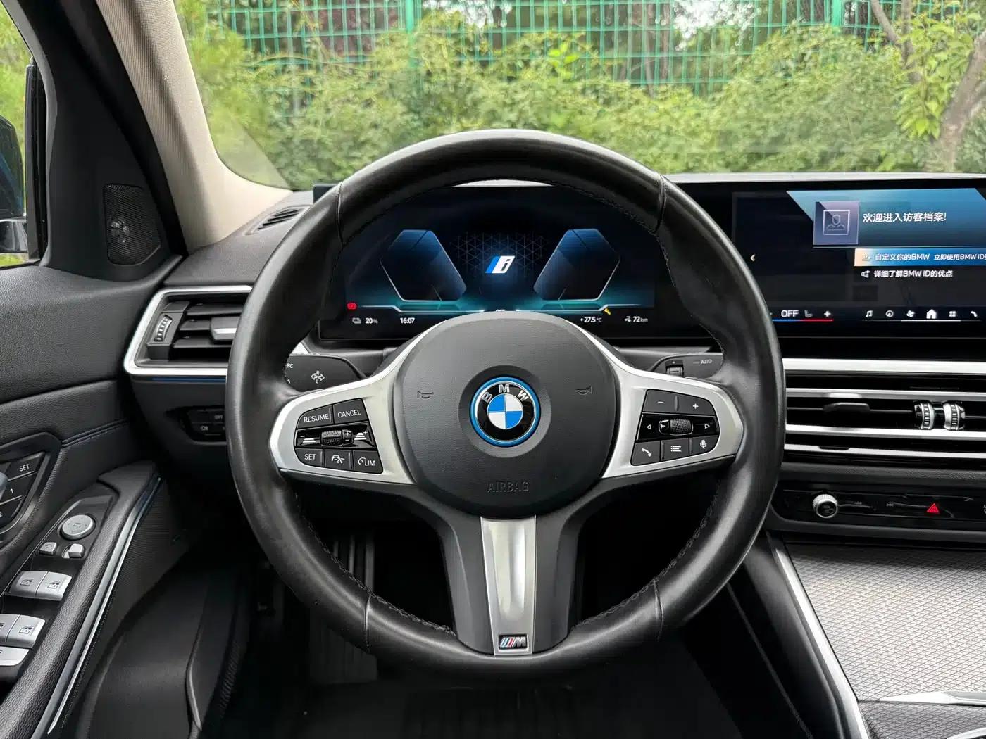 BMW i3 2023 eDrive 40 L Shadow Sport Package — миниатюра 19