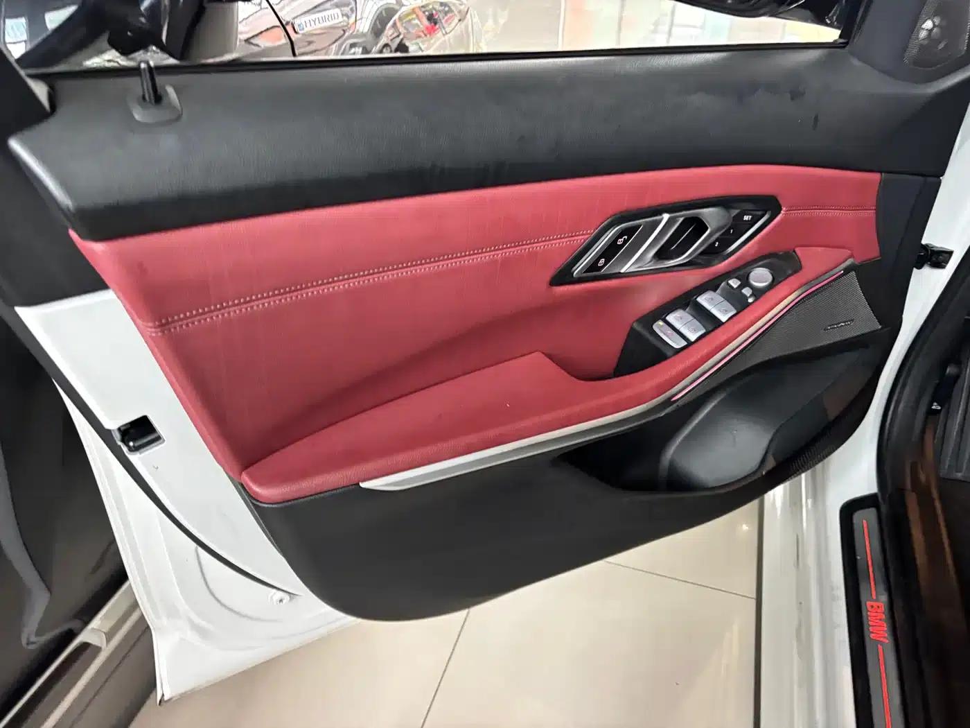 BMW i3 2023 eDrive 40 L Shadow Edition — миниатюра 5