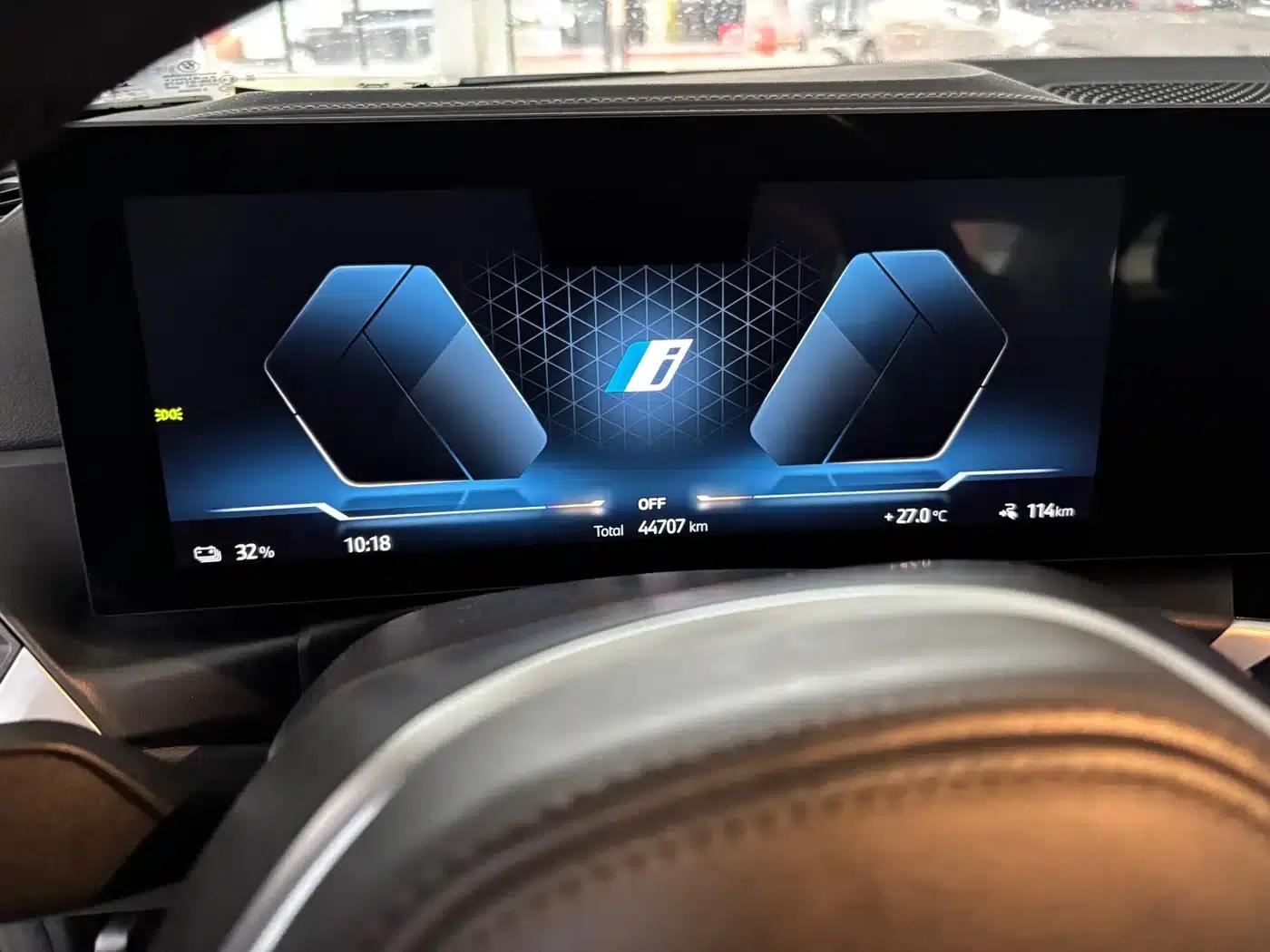 BMW i3 2023 eDrive 40 L Shadow Edition — миниатюра 6