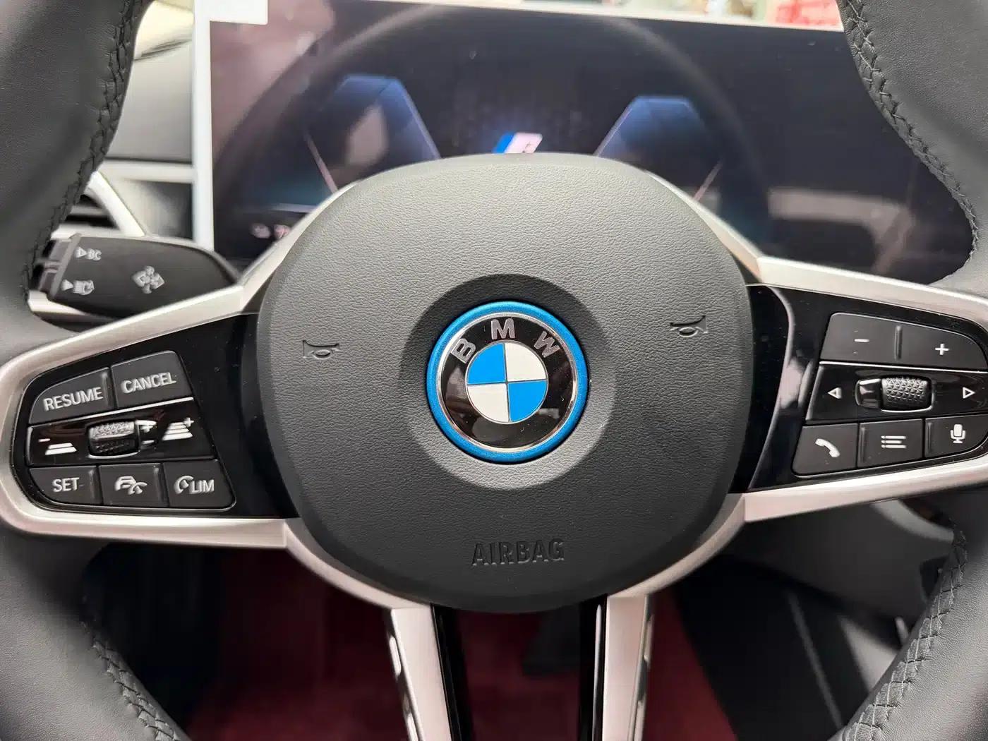 BMW i3 2025 eDrive 35 L — миниатюра 6