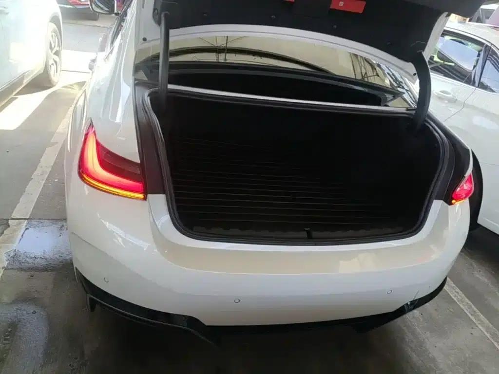 BMW i3 2024 eDrive 35L — миниатюра 19