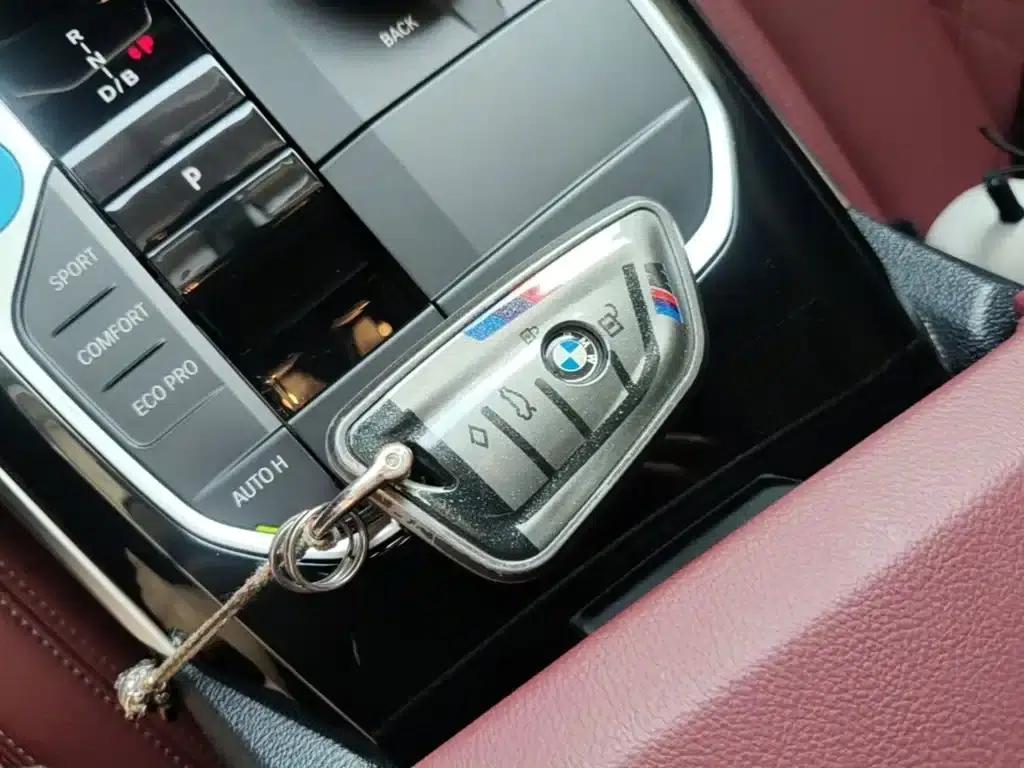 BMW i3 2024 eDrive 35L — миниатюра 9