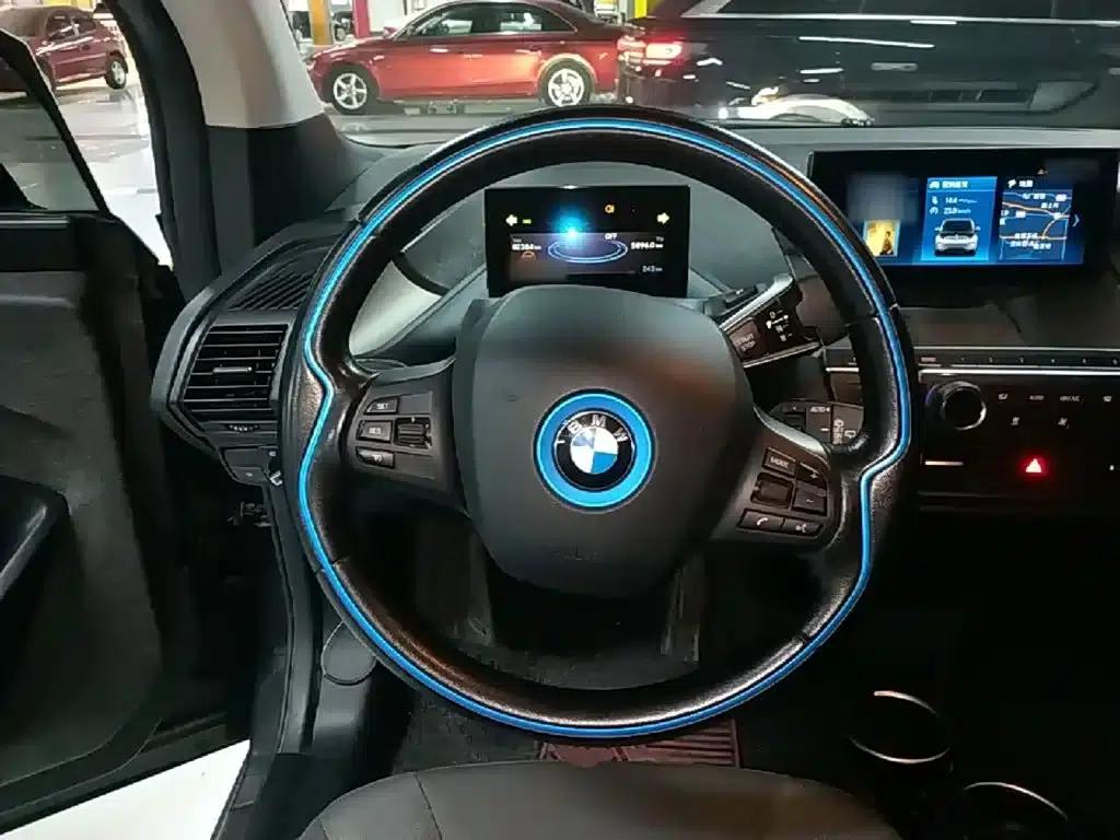 2019 BMW i3 Imported Model, Fast Charging Version — миниатюра 11
