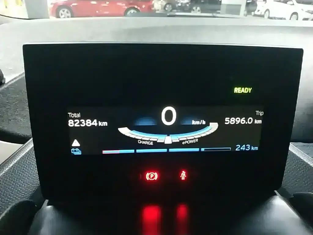 2019 BMW i3 Imported Model, Fast Charging Version — миниатюра 12
