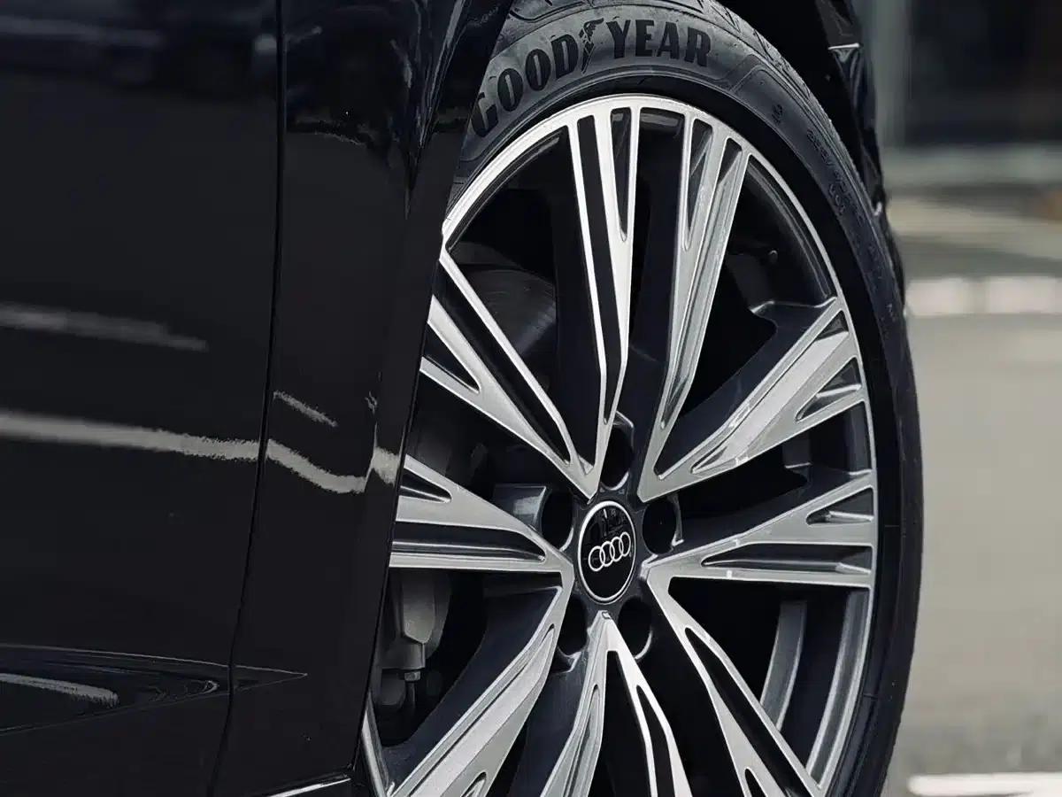 Audi A6L 2025 Facelift 45 TFSI quattro Premium Dynamic Edition — миниатюра 14