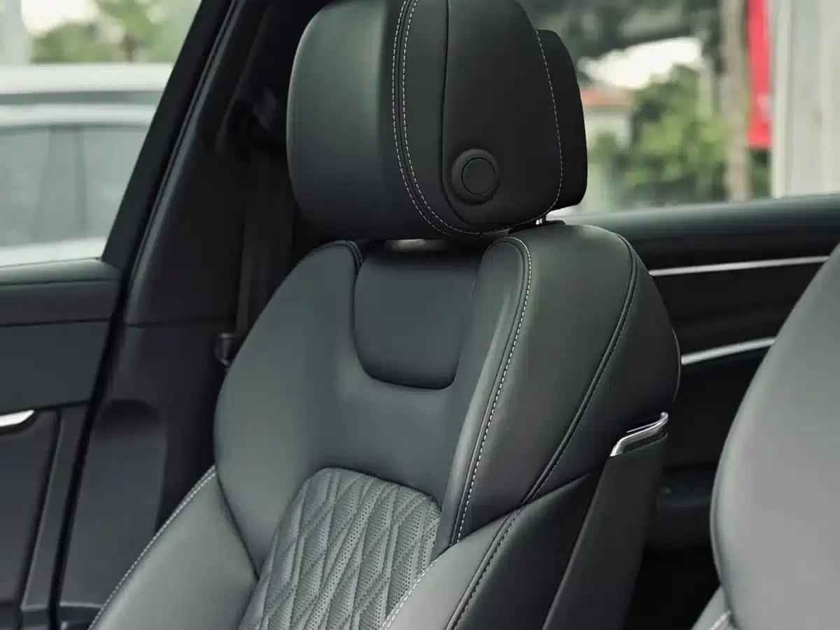 Audi A6L 2025 Facelift 45 TFSI quattro Premium Dynamic Edition — миниатюра 4