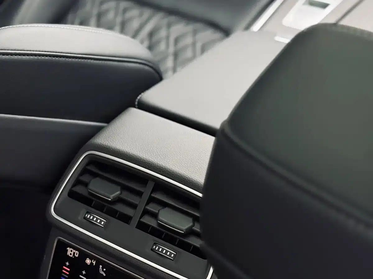 Audi A6L 2025 Facelift 45 TFSI quattro Premium Dynamic Edition — миниатюра 8
