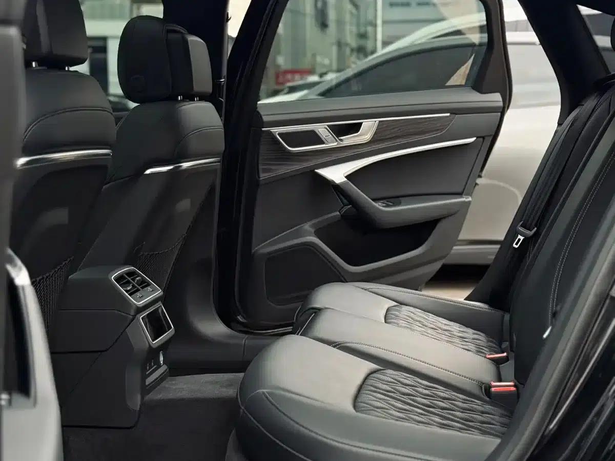 Audi A6L 2025 Facelift 45 TFSI quattro Premium Dynamic Edition — миниатюра 9