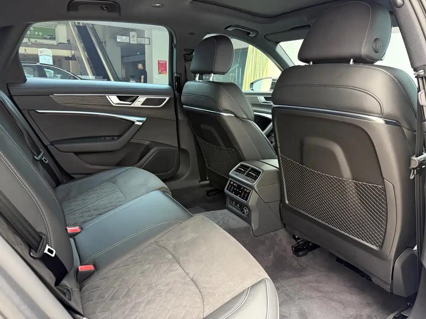 Audi A6L 2024 45 TFSI quattro Premium Dynamic Edition — миниатюра 17
