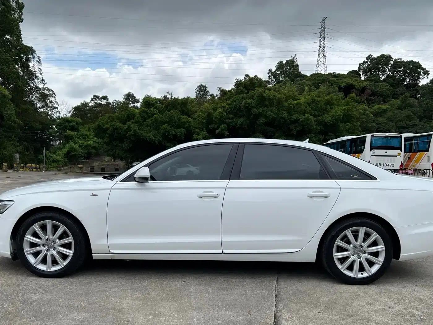 Audi A6L 2014 TFSI Standard Edition — миниатюра 20