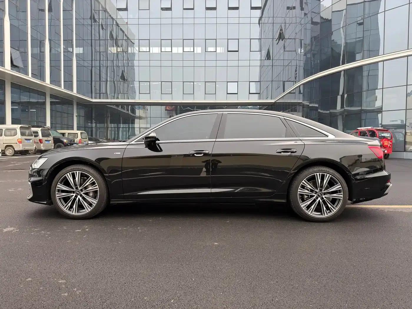 Audi A6L 2024 45 TFSI quattro Premium Dynamic Edition — миниатюра 3