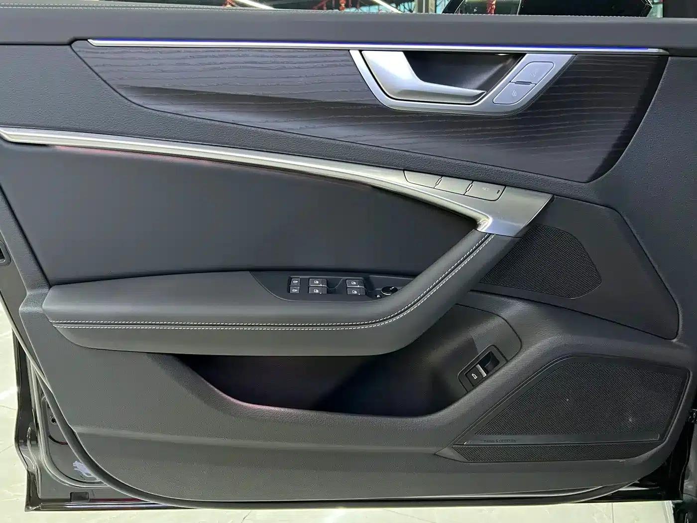 Audi A6L 2024 55 TFSI quattro Premium Dynamic Edition — миниатюра 8