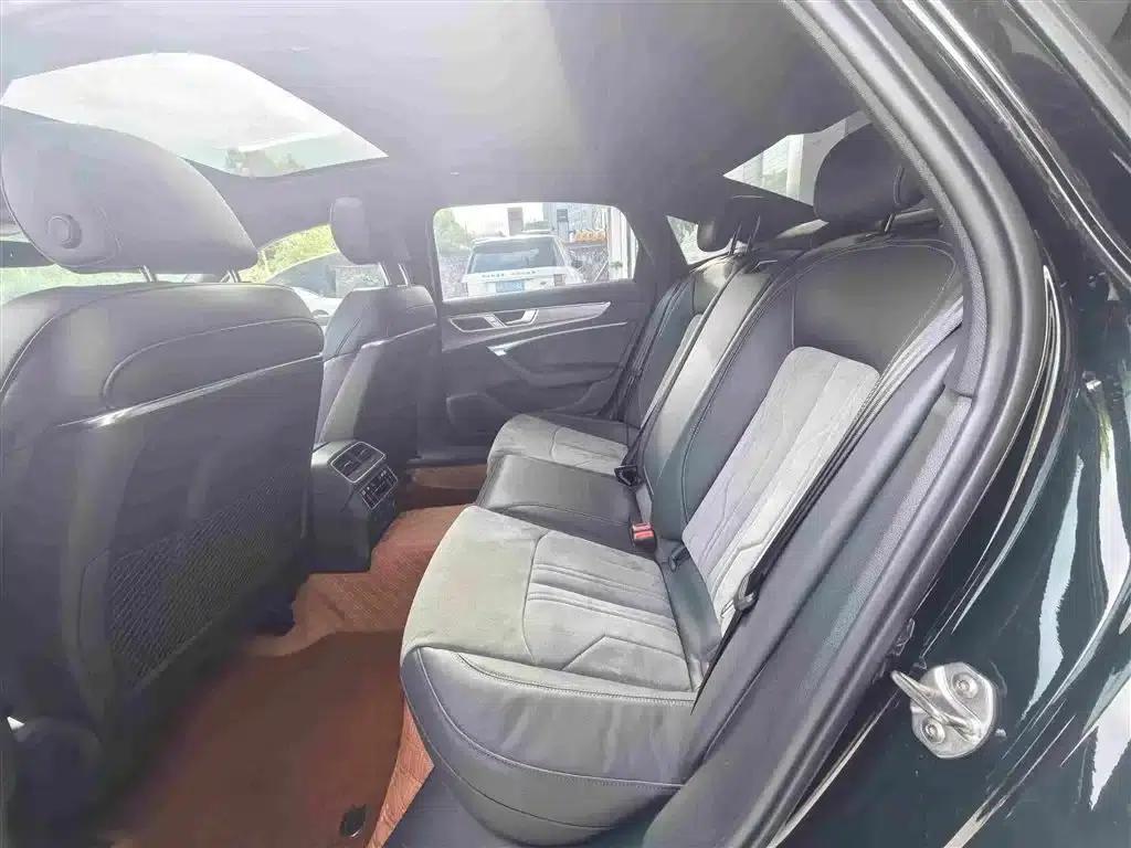 Audi A6L 2024 45 TFSI Premium Dynamic Edition — миниатюра 13
