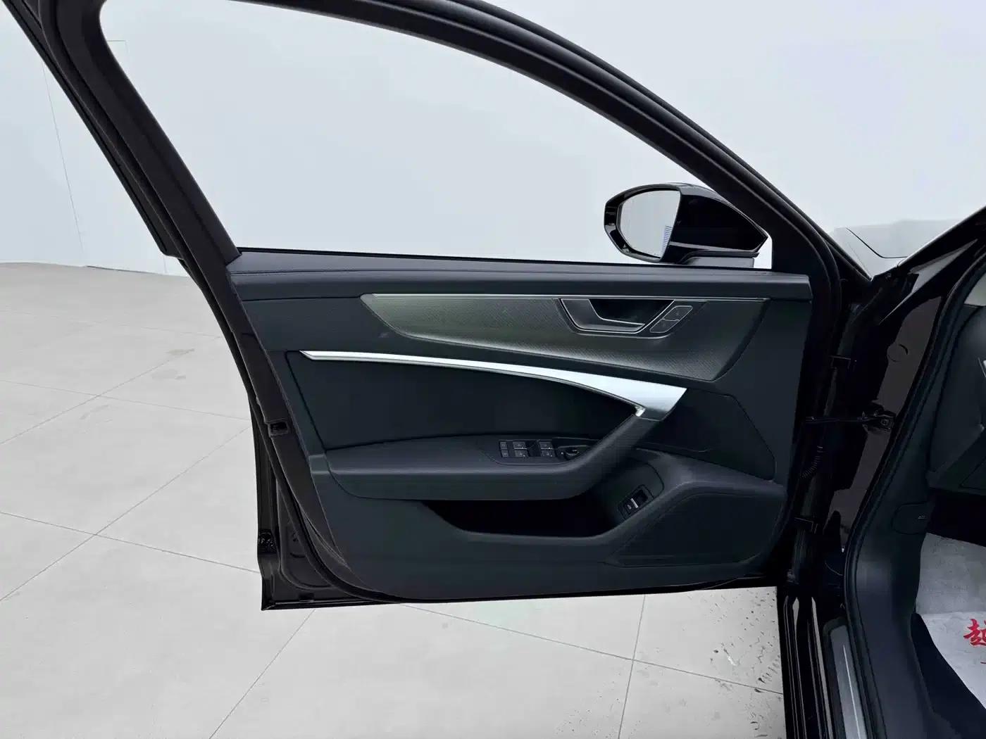Audi A6L 2024 45 TFSI Premium Elegance — миниатюра 6