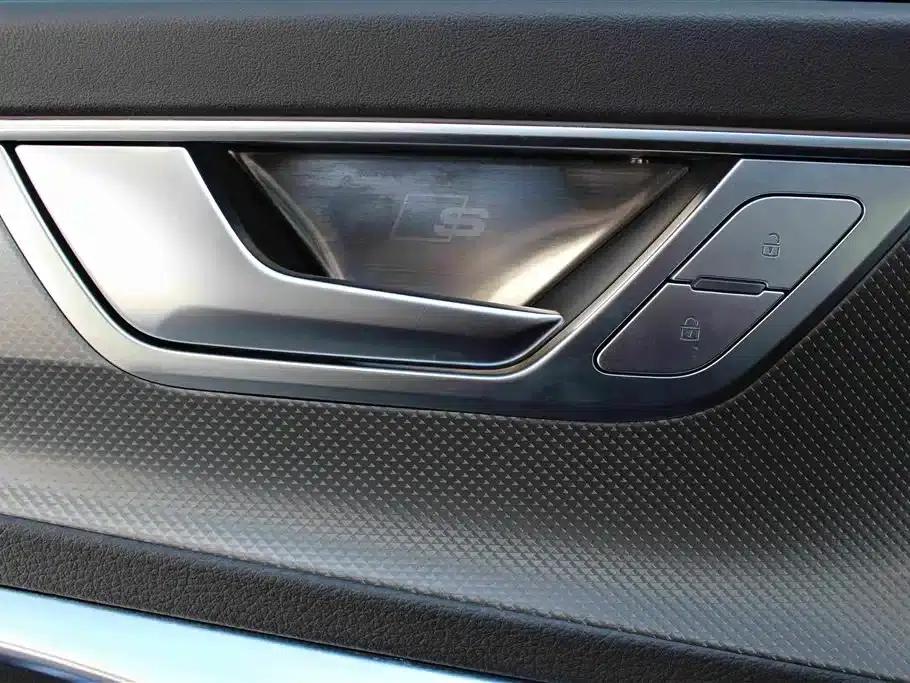 Audi A6L 2023 Facelift 40 TFSI Luxury Dynamic — миниатюра 10