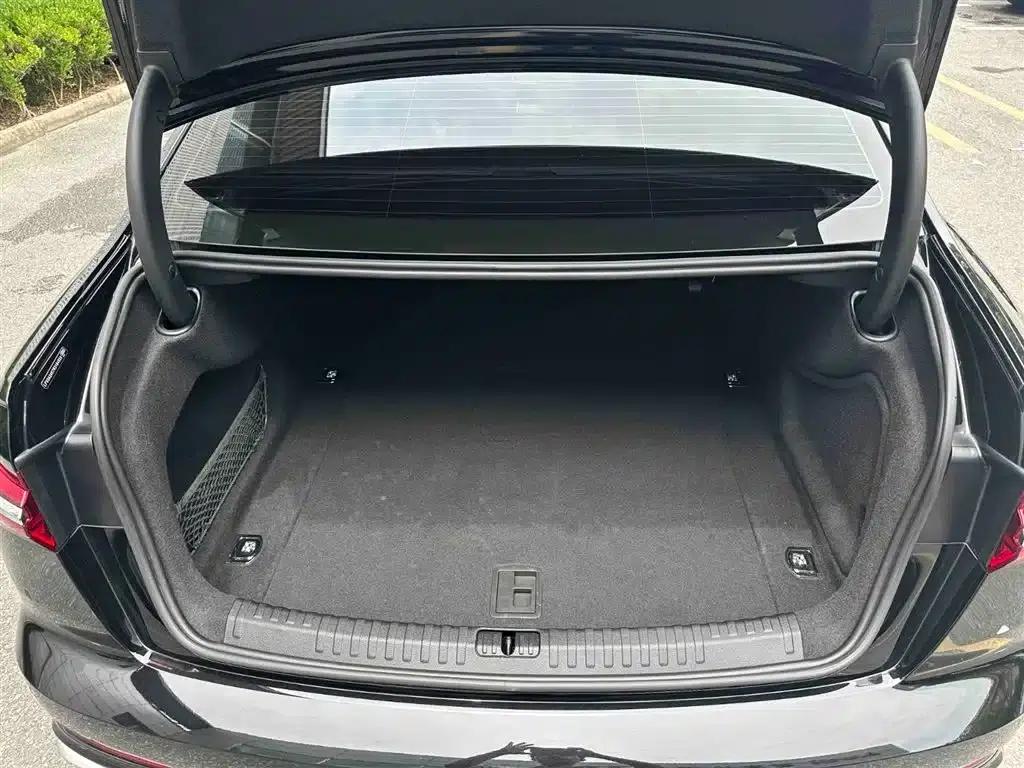 Audi A6L 2024 45 TFSI quattro Premium Dynamic Edition — миниатюра 8