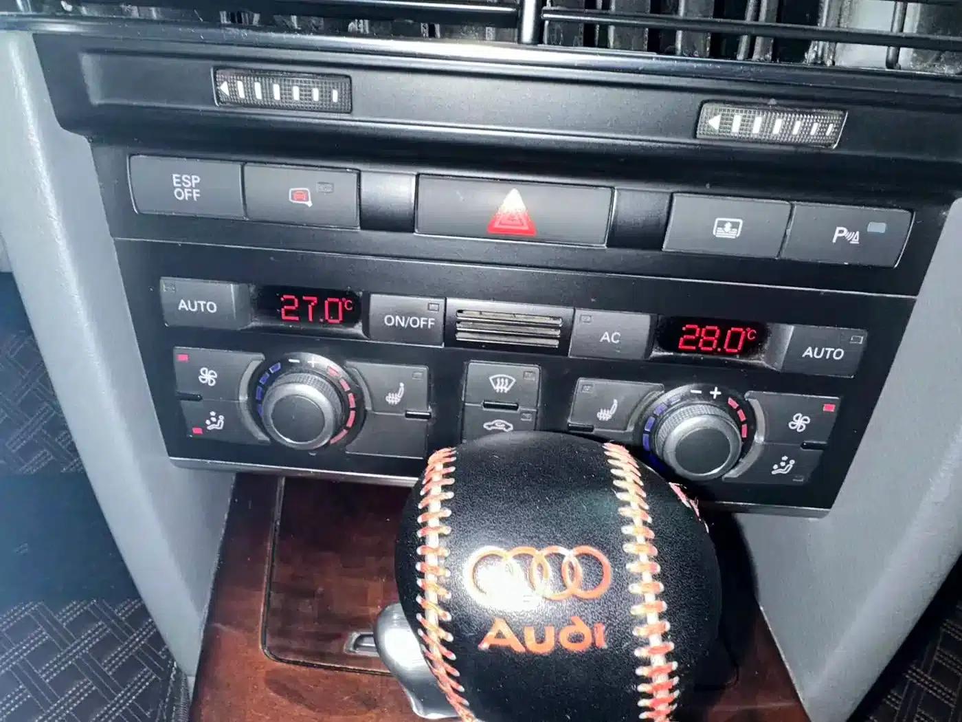 Audi A6L 2011 2.4L Comfort — миниатюра 8