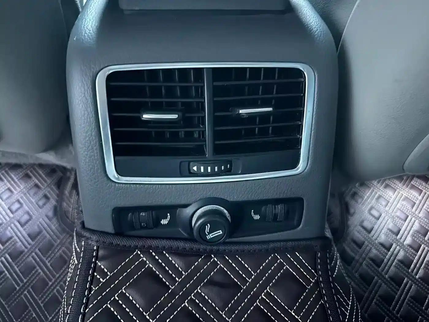 Audi A6L 2011 2.4L Comfort — миниатюра 10