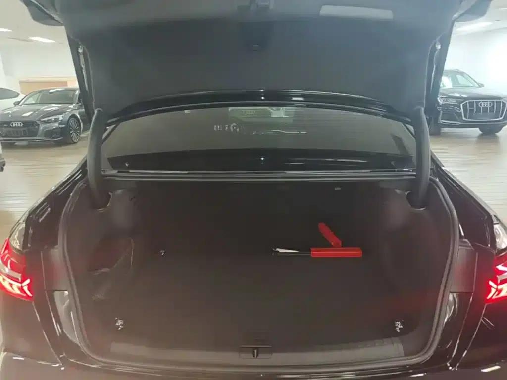 Audi A6L 2023 Facelift 40 TFSI Luxury Elegance — миниатюра 19