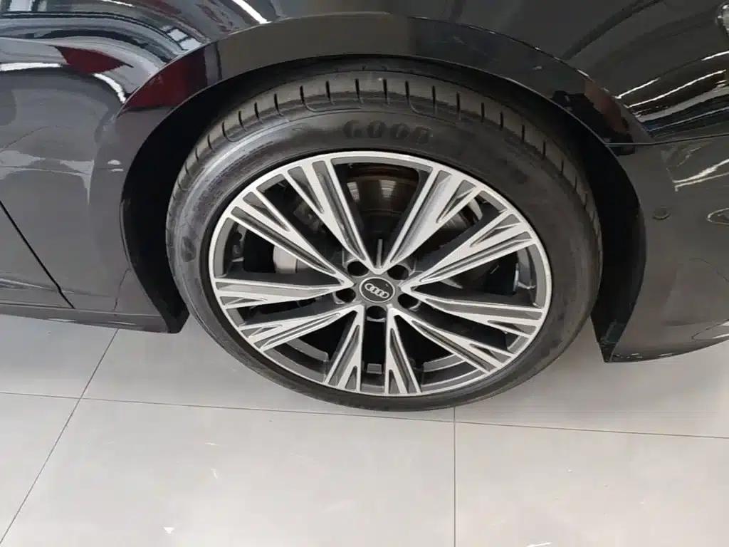 Audi A6L 2025 45 TFSI Premium Dynamic Edition — миниатюра 14