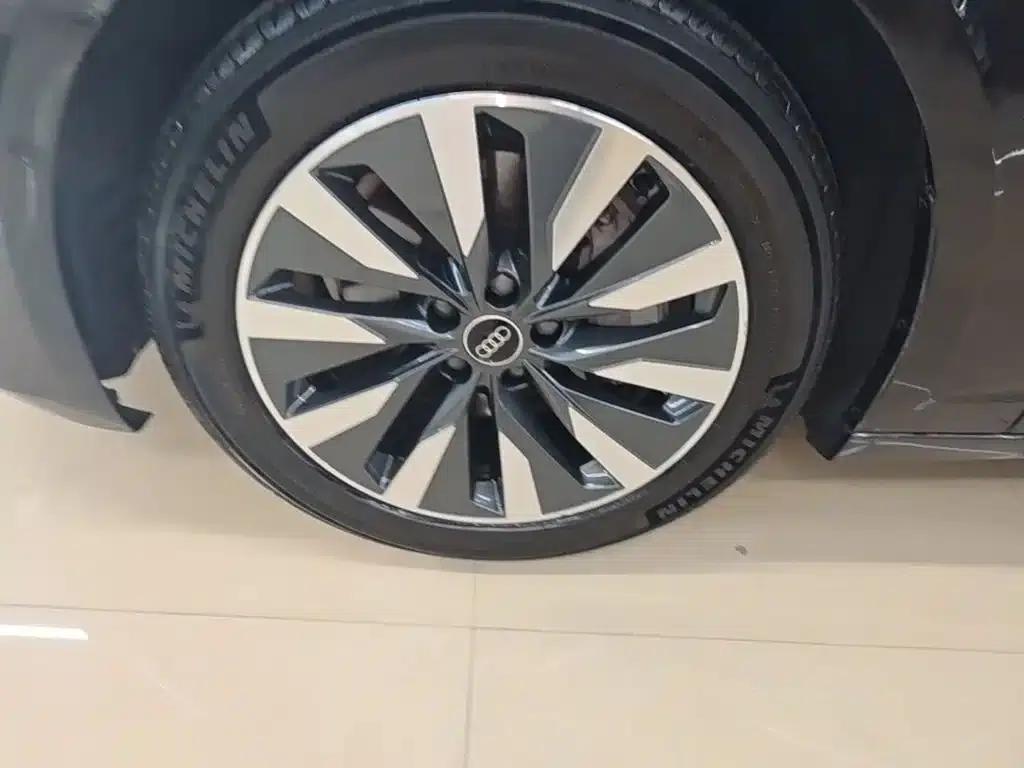 Audi A6L 2022 45 TFSI Premium Elegance Edition — миниатюра 23