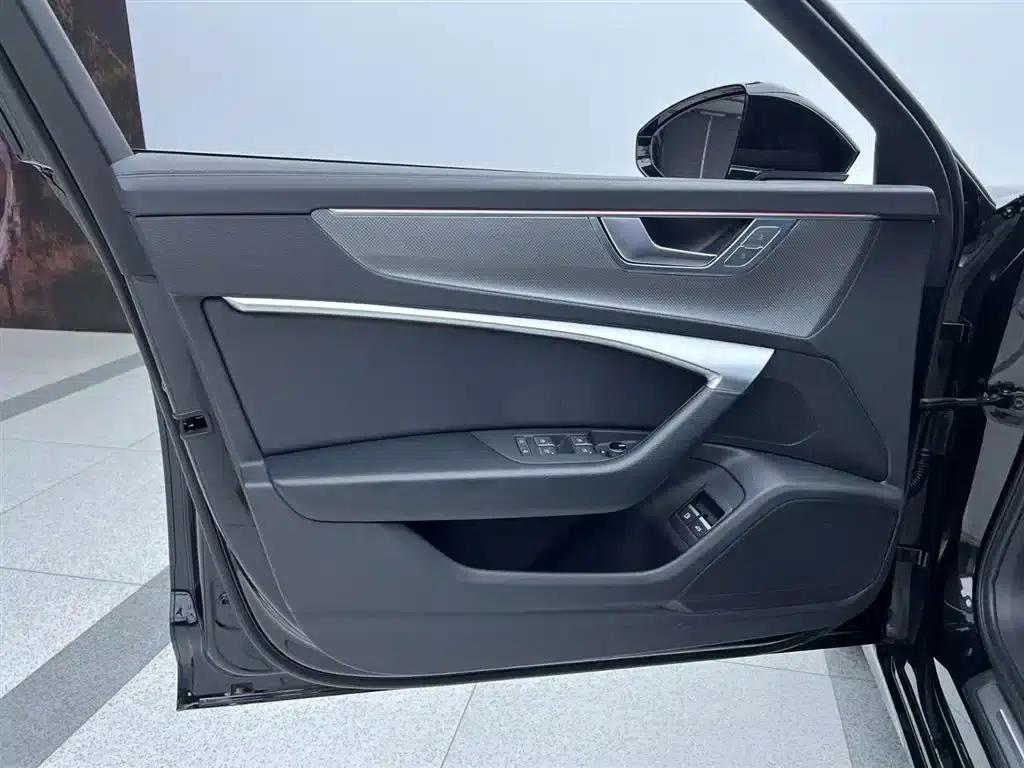 Audi A6L PHEV 2022 55 TFSI e quattro — миниатюра 18