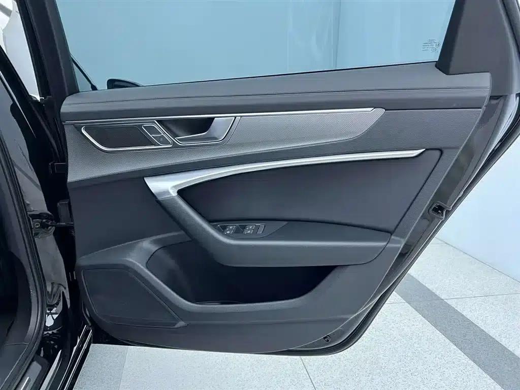 Audi A6L PHEV 2022 55 TFSI e quattro — миниатюра 19