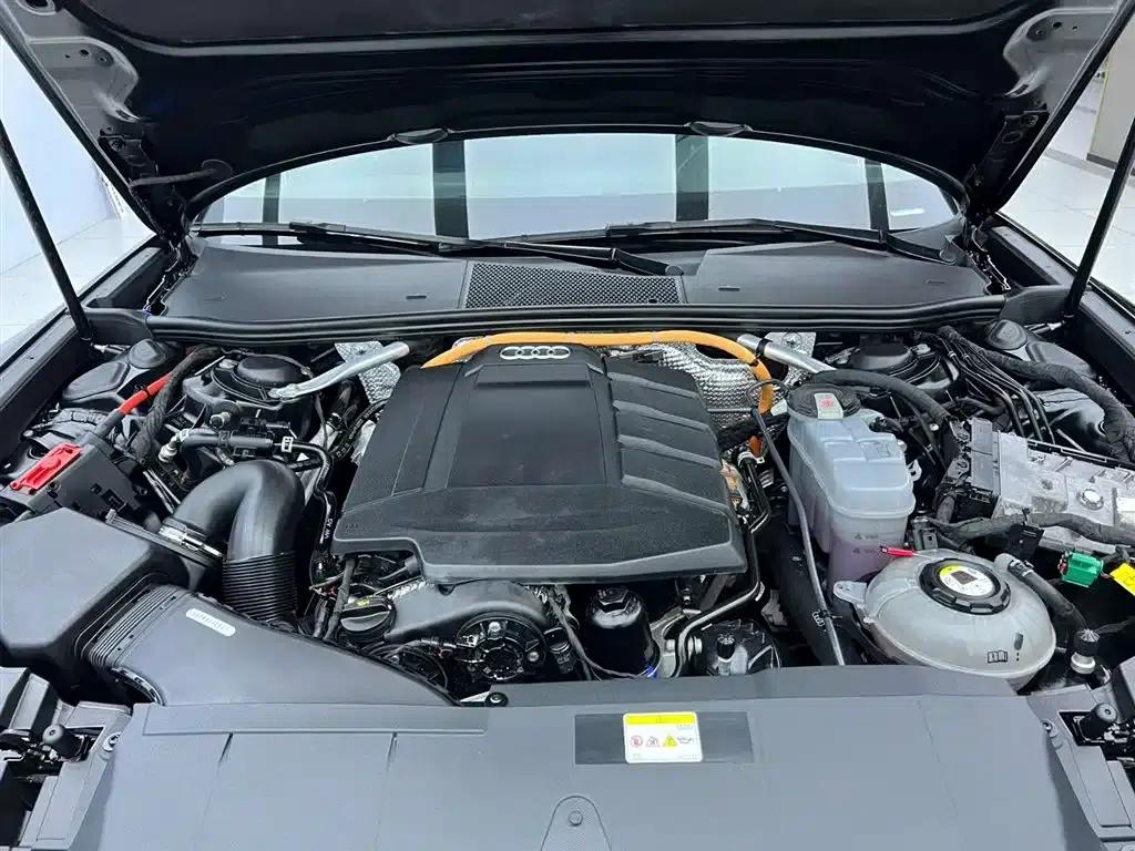 Audi A6L PHEV 2022 55 TFSI e quattro — миниатюра 23