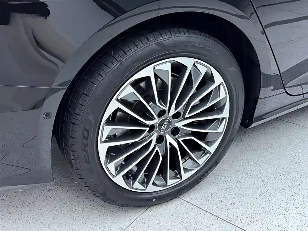 Audi A6L PHEV 2022 55 TFSI e quattro — миниатюра 27