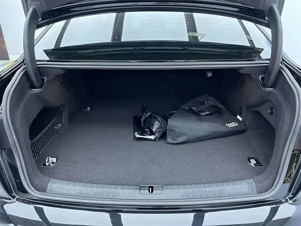 Audi A6L PHEV 2022 55 TFSI e quattro — миниатюра 28