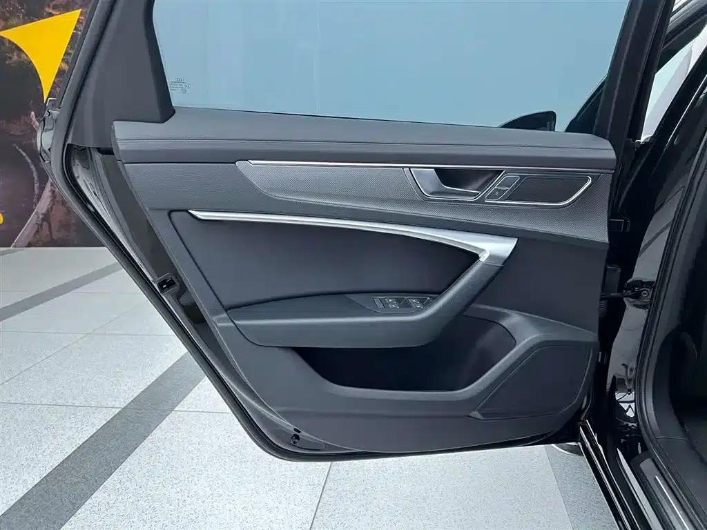 Audi A6L PHEV 2022 55 TFSI e quattro — миниатюра 9
