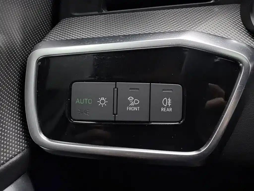 Audi A6L PHEV 2020 55 TFSI e quattro — миниатюра 21