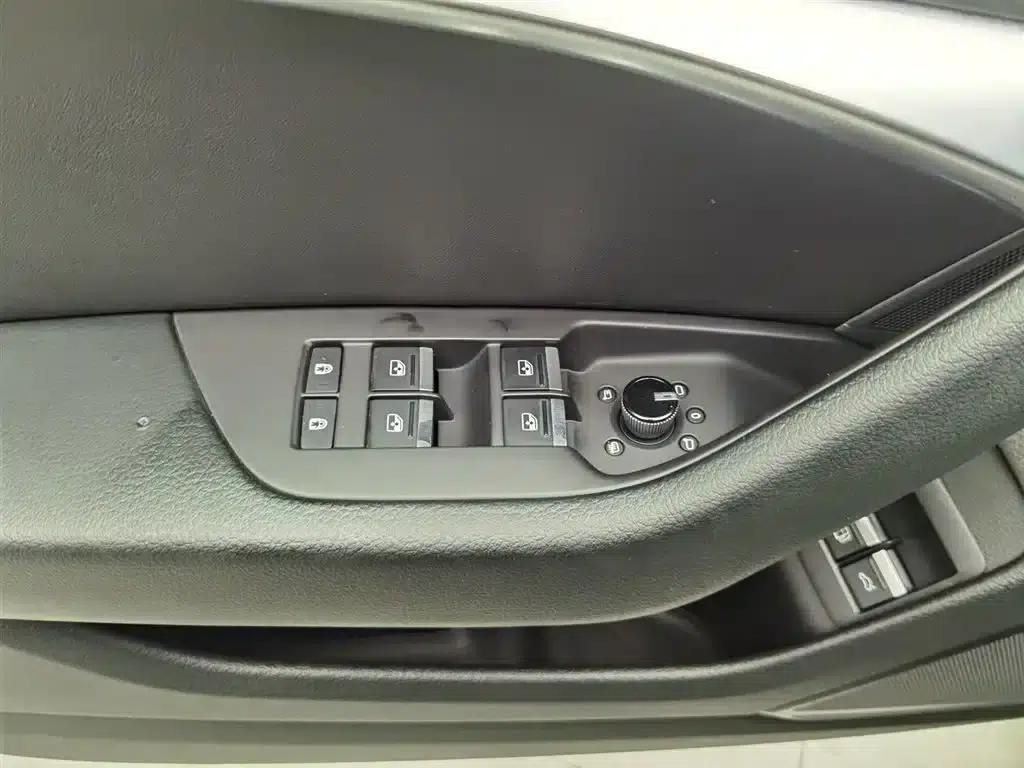Audi A6L PHEV 2020 55 TFSI e quattro — миниатюра 9