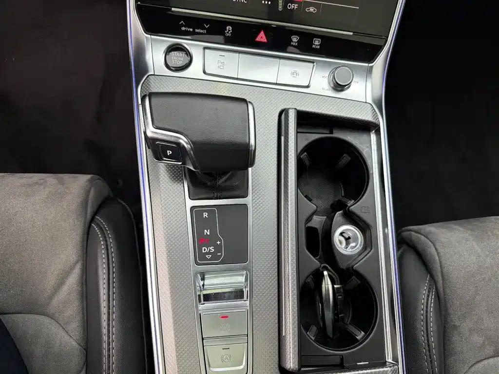 Audi A6L PHEV 2022 55 TFSI e quattro — миниатюра 9