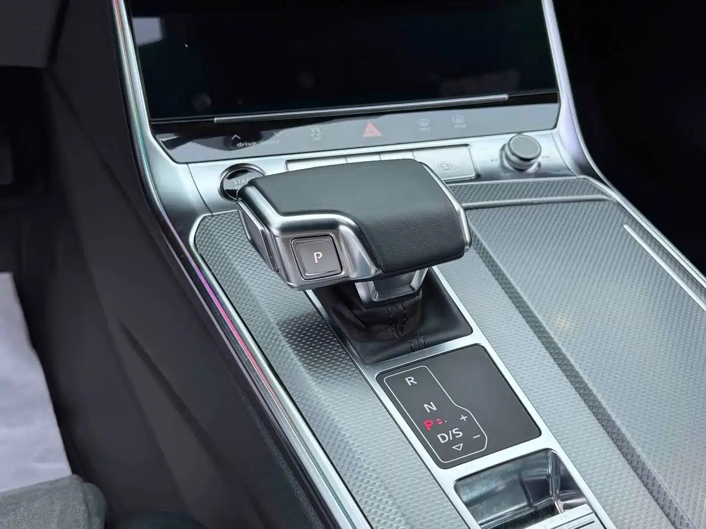 Audi A6L PHEV 2022 55 TFSI e quattro — миниатюра 10