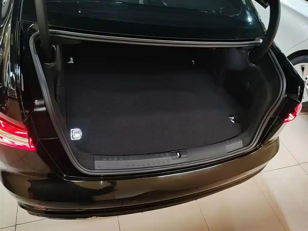 Audi A6L PHEV 2022 55 TFSI e quattro — миниатюра 19