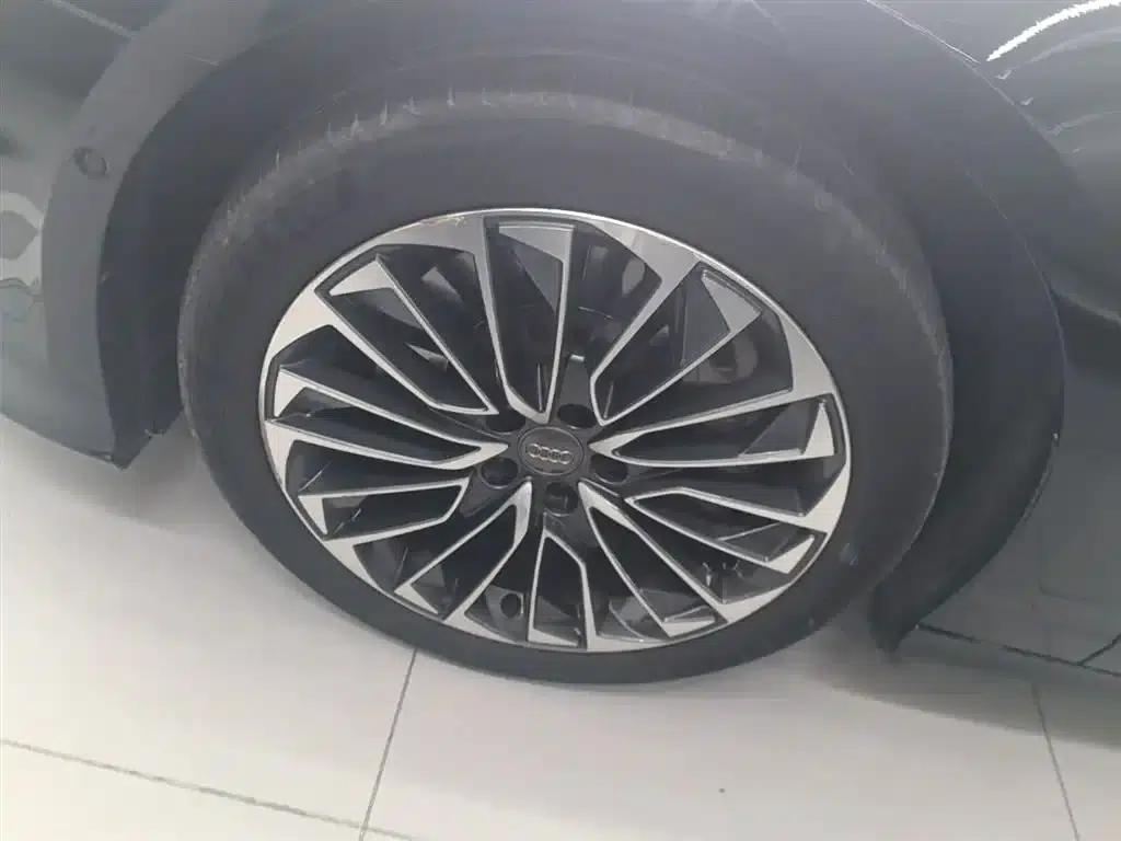Audi A6L PHEV 2020 55 TFSI e quattro — миниатюра 23