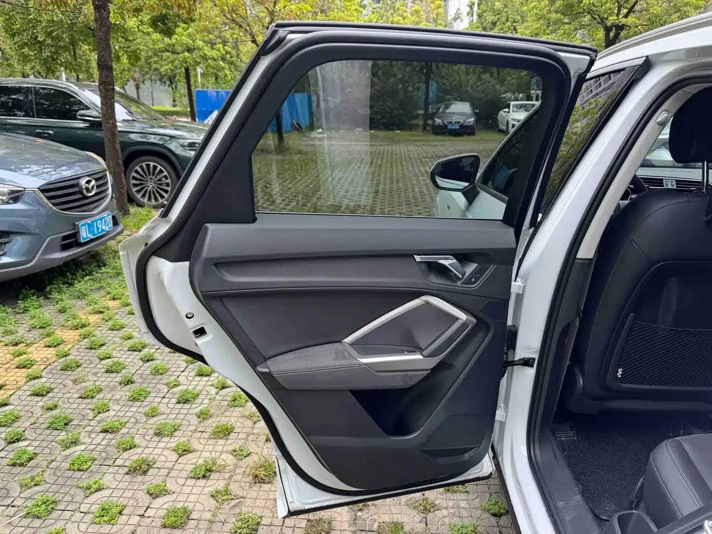 Audi Q3 2023 35 TFSI Fashion Dynamic (1.4T) — миниатюра 41