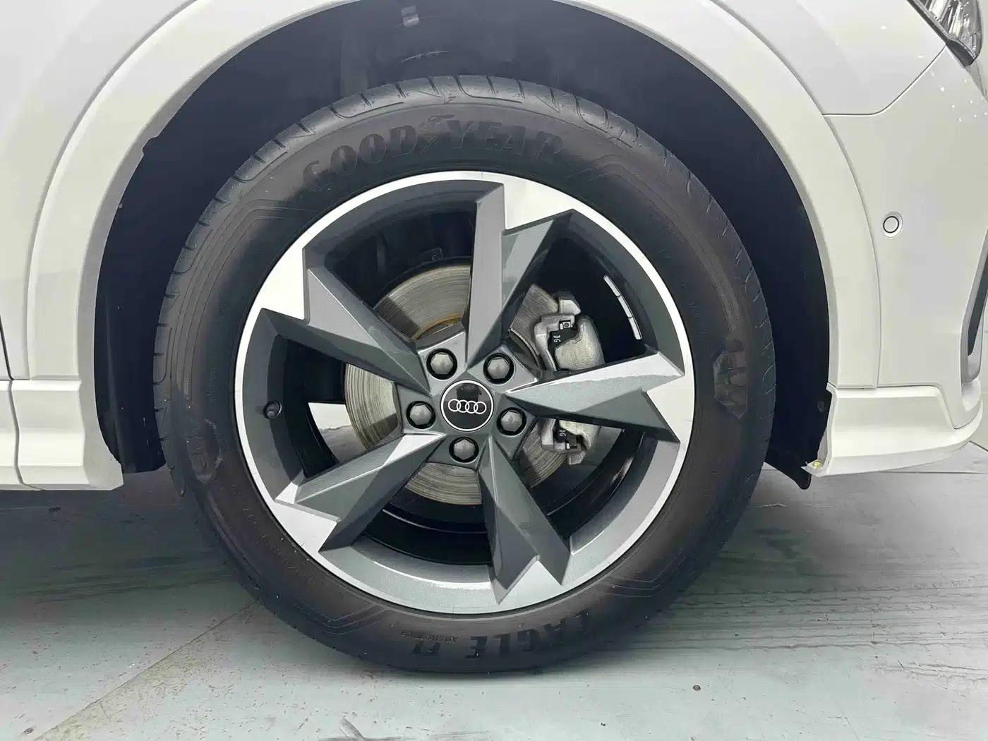 Audi Q3 2023 35 TFSI Fashion Dynamic (1.4T) — миниатюра 8