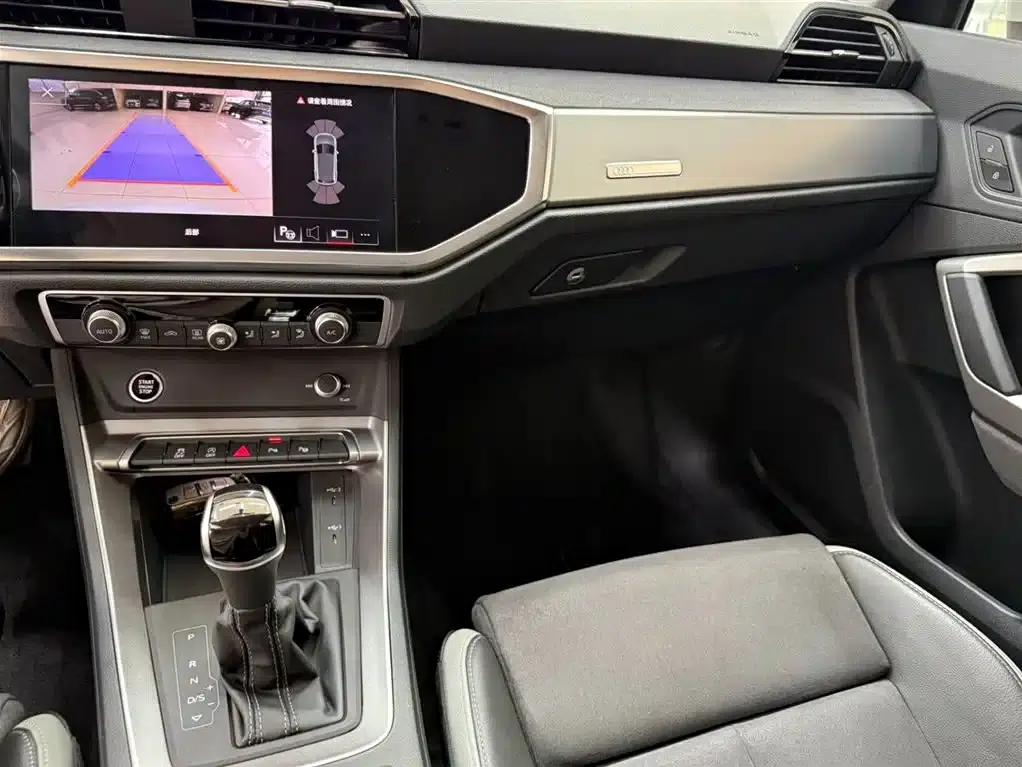 Audi Q3 2023 35 TFSI Fashion Dynamic (1.4T) — миниатюра 12